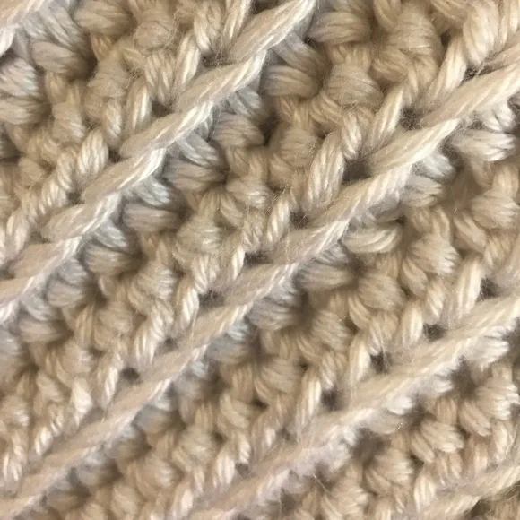 Throw. NWOT. - Picture 8 of 13